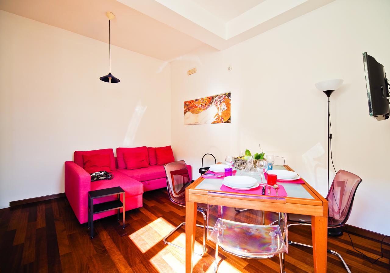 Bed And Travel Apartment Dogana Regia 15 Salerno Bagian luar foto